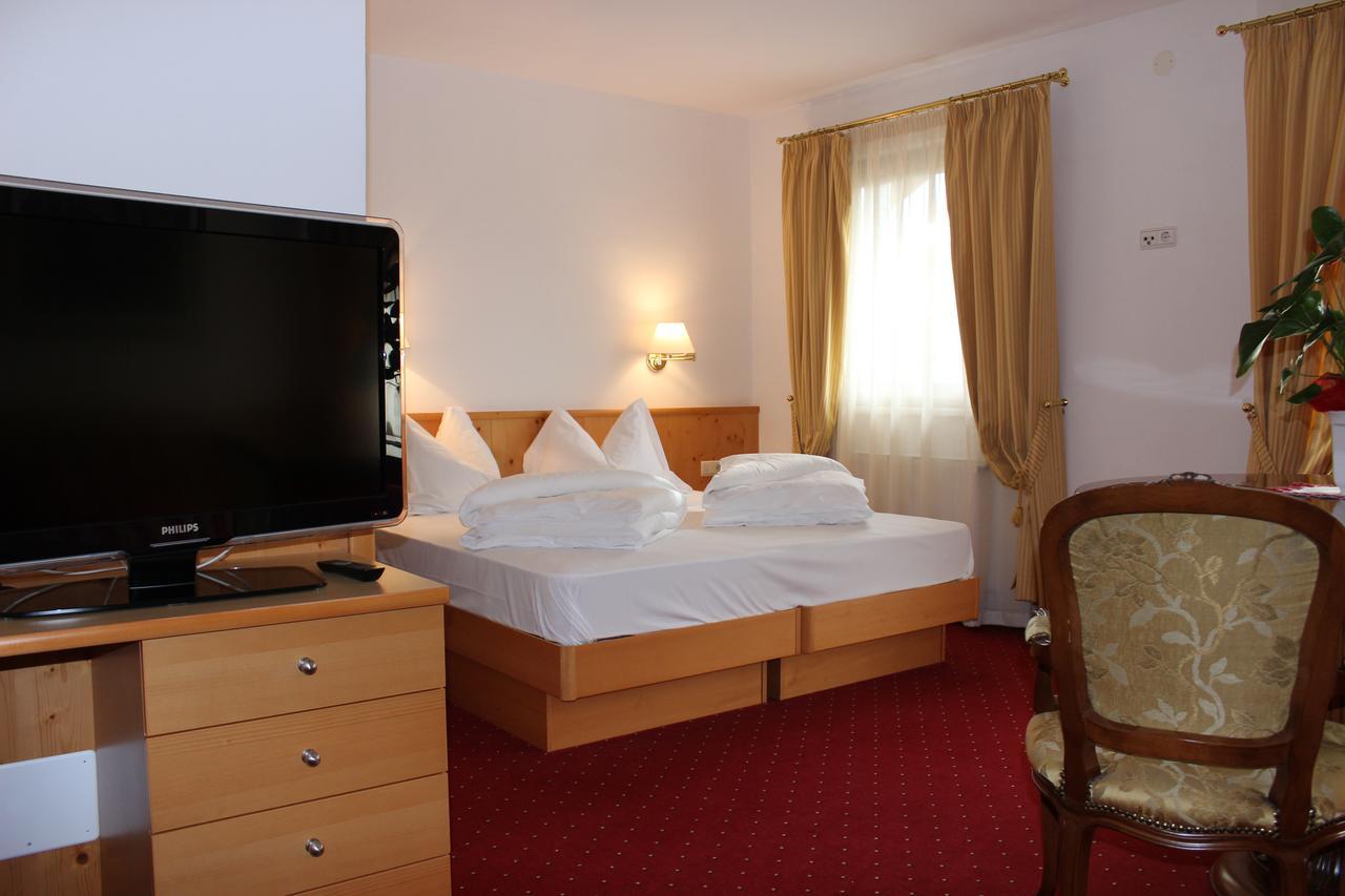 Hotel Hubertushof 维皮泰诺 外观 照片